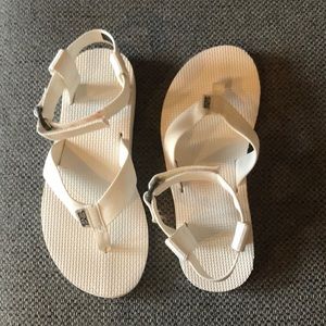 Women’s Teva sandals